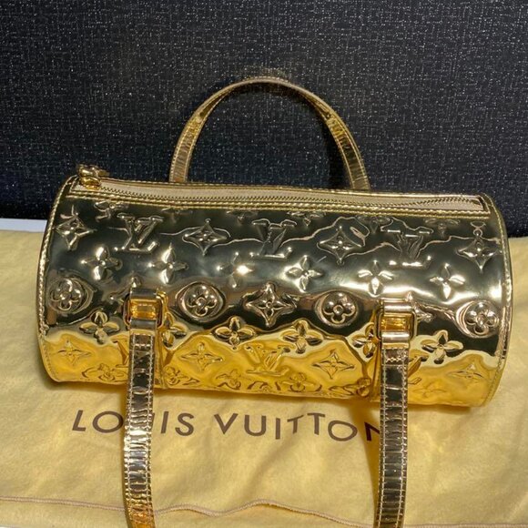 Authentic LOUIS VUITTON Limited Edition Gold Papillon Monogram Shoulder Bag LV - Picture 2 of 13